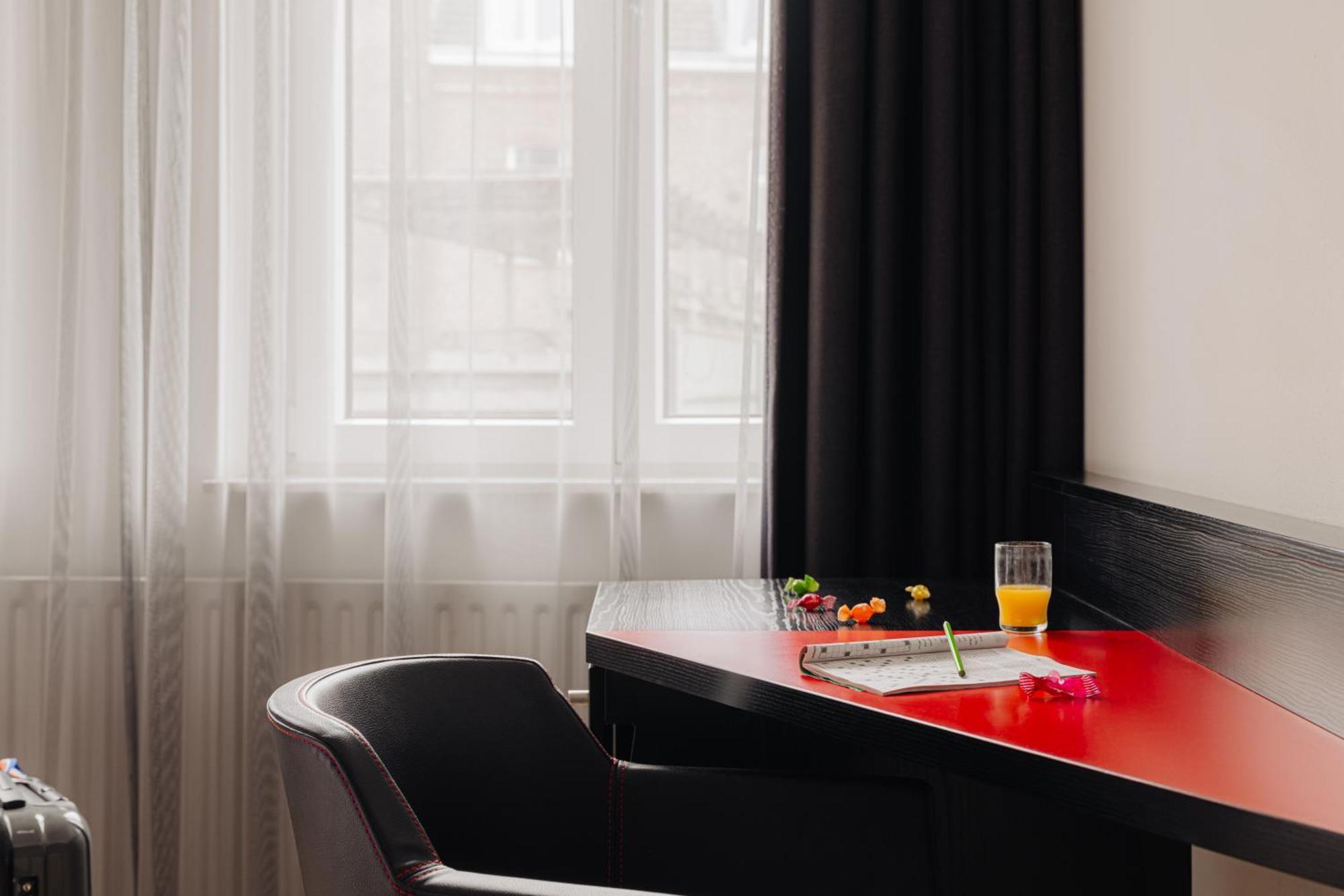 Leonardo Boutique Hotel Maastricht City Center Former Designhotel Ngoại thất bức ảnh